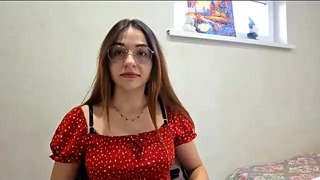 Brevelli_Hope from StripChat is Freechat