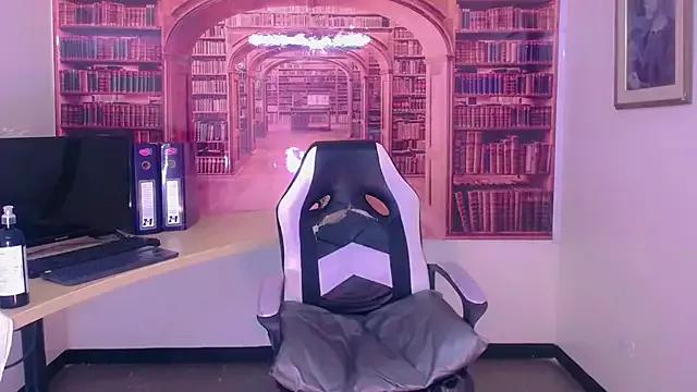 Try our streaming cams variety and talk on a personal level with our adorable girls streamers, showing off their bountiful shapes and dildos.