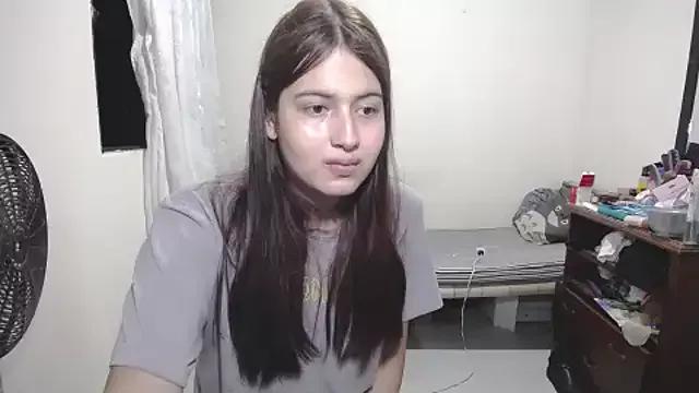 Briar_Beuty from StripChat is Freechat