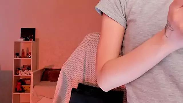 Try our streaming cams variety and talk on a personal level with our adorable girls streamers, showing off their bountiful shapes and dildos.