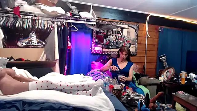 Brooke-lynn from StripChat