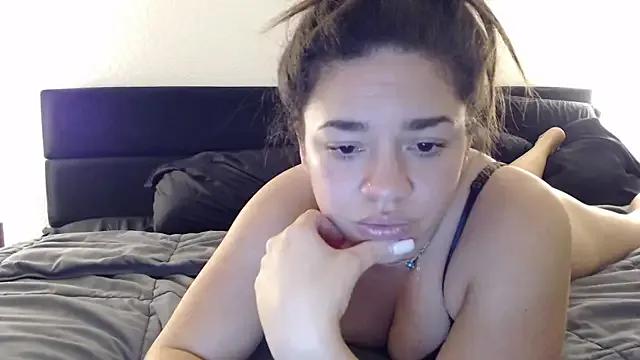 brownishboo from StripChat is Freechat
