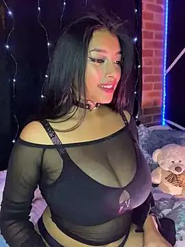 Brunette__nova from StripChat is Freechat