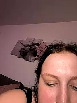 brunetteGirl274 from StripChat is Freechat