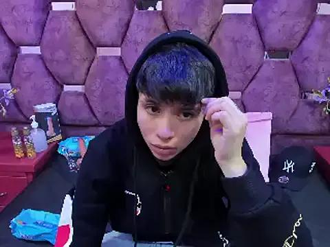 Bruno_Cruzz from StripChat is Freechat