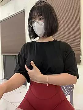 Bubble_Treee from StripChat