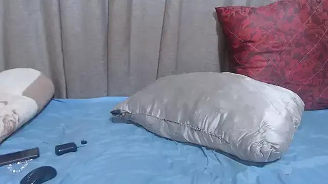Try our streaming cams variety and talk on a personal level with our adorable girls streamers, showing off their bountiful shapes and dildos.