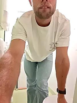 bubblebuttnes from StripChat