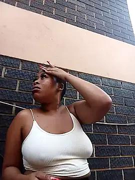 BubblyBeautiful from StripChat