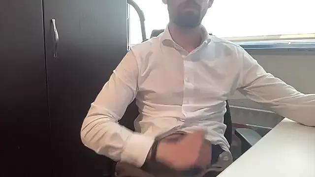 bullyboyy from StripChat
