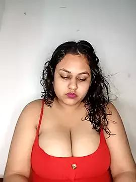 bumblebeegirl from StripChat