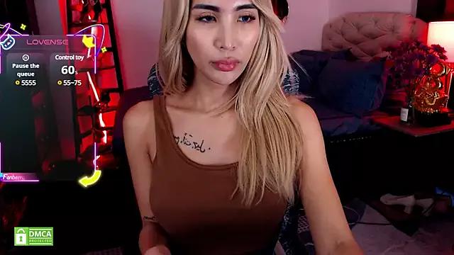 BunnieAngel from StripChat