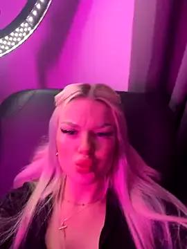 Bunny-Lou from StripChat