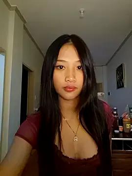 Bunny72772 from StripChat