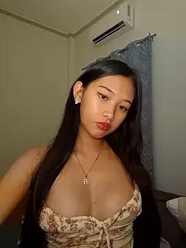 Bunny72772 from StripChat