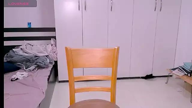 Bunny_b4nny from StripChat