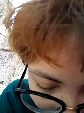 Bunny_honey18 from StripChat