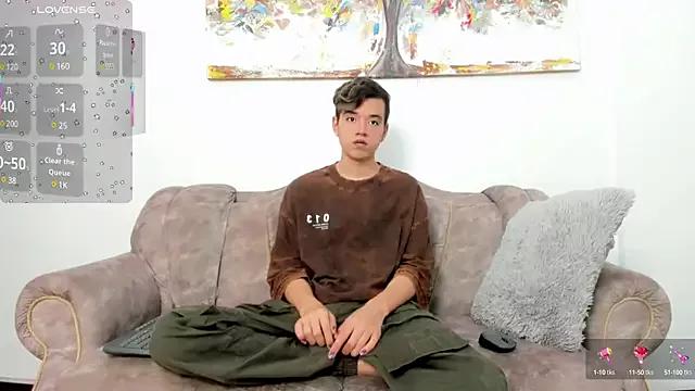 bunny_maxi from StripChat