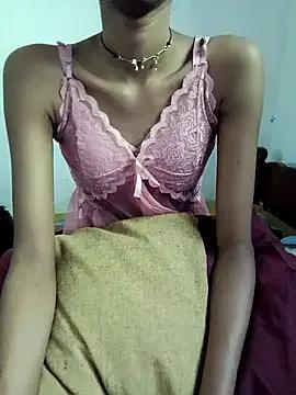 BunnyBloom25 from StripChat