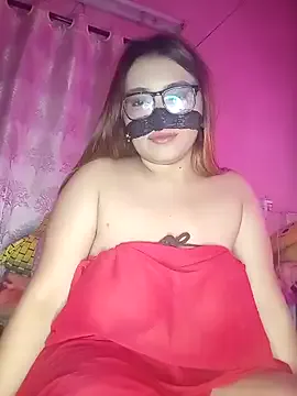 Bunnybush37 on StripChat 