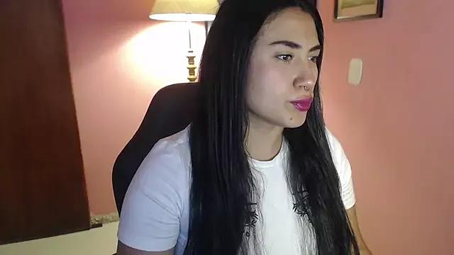 bunnyemilyrose36 from StripChat