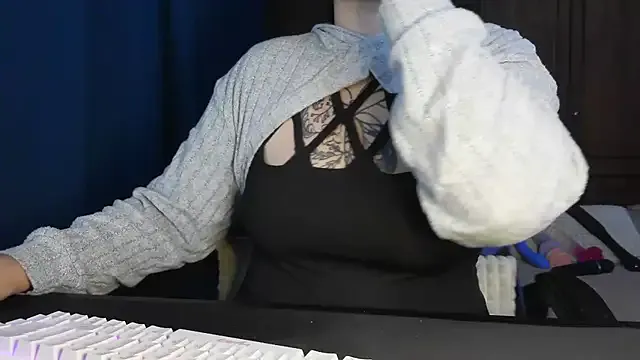 bunnyfox420 on StripChat 