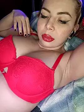 BunnyFoxy777 from StripChat