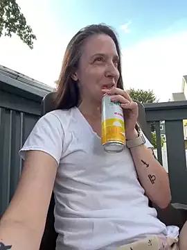 BunnyJean from StripChat is Freechat
