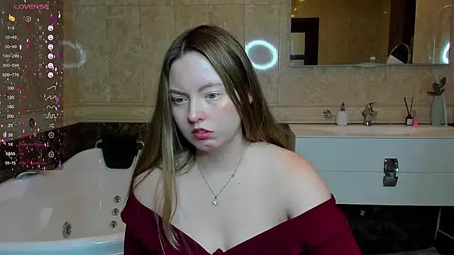 bunnyluunna from StripChat