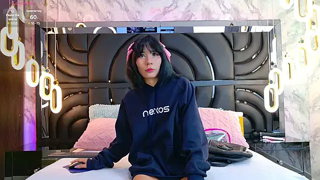 BunnySexyy18 on StripChat 