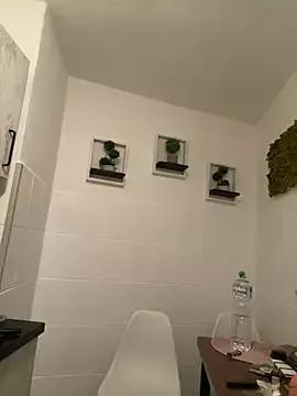 bunnythetailor from StripChat