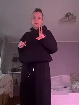 bunnythetailor from StripChat