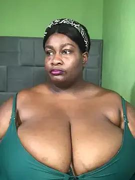 bustytitsxxx from StripChat is Freechat