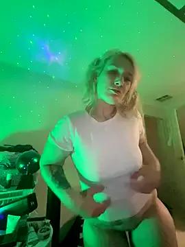 buttercupblissxxx from StripChat