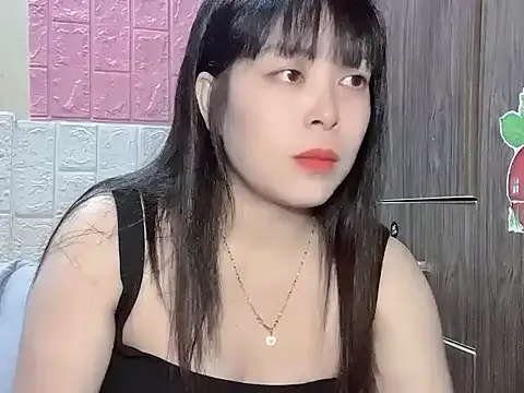 Butterfly_kee on StripChat 