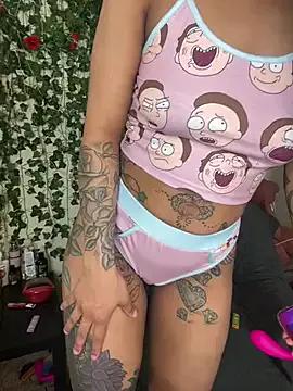 butterflybootyy from StripChat