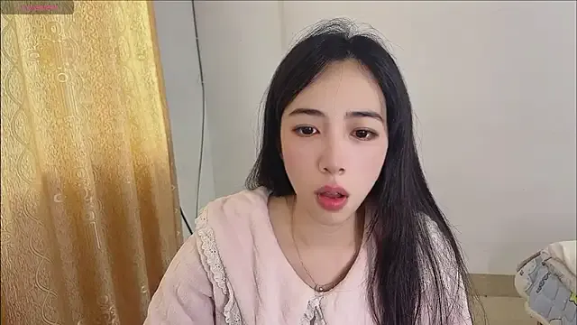 by-Hannah from StripChat is Freechat