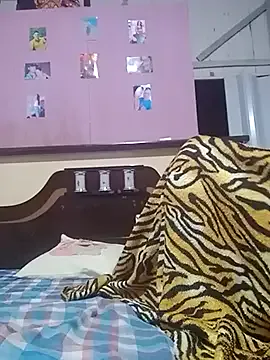 Cachorrinha2025 from StripChat is Freechat