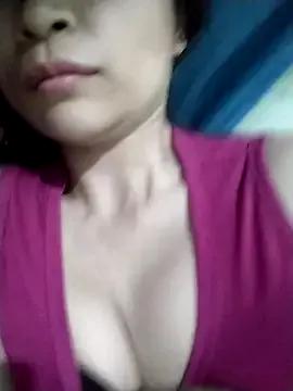 Callme213 from StripChat