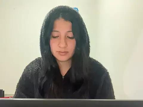 calyxx_kitty from StripChat is Freechat