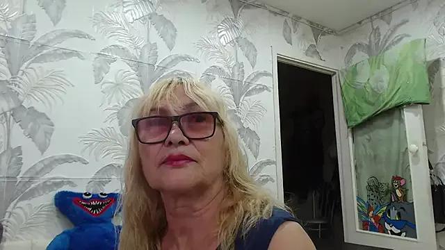 CamDiva113 from StripChat