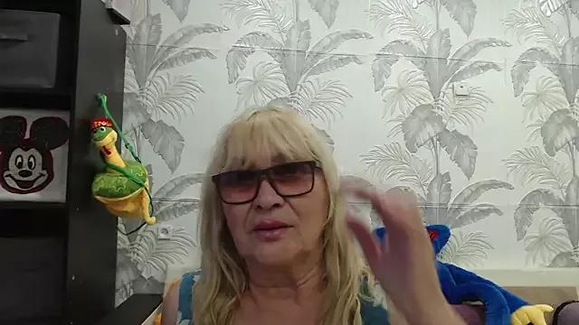 CamDiva113 from StripChat