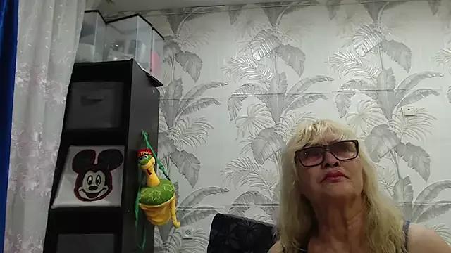CamDiva113 from StripChat
