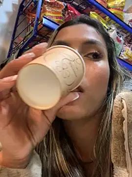 cami-leon from StripChat is Freechat