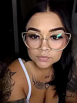 Cami_Bukele from StripChat is Freechat