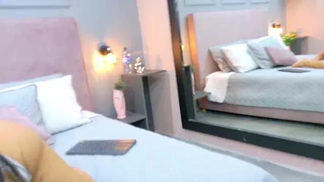 Try our streaming cams variety and talk on a personal level with our adorable girls streamers, showing off their bountiful shapes and dildos.