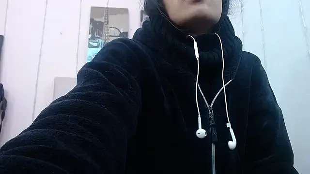 camila_williamss from StripChat is Freechat