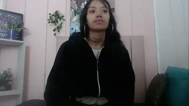camila_williamss from StripChat is Freechat