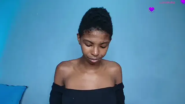 CamilaaSaenz from StripChat is Freechat