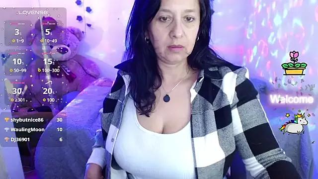 camilalatti from StripChat is Freechat